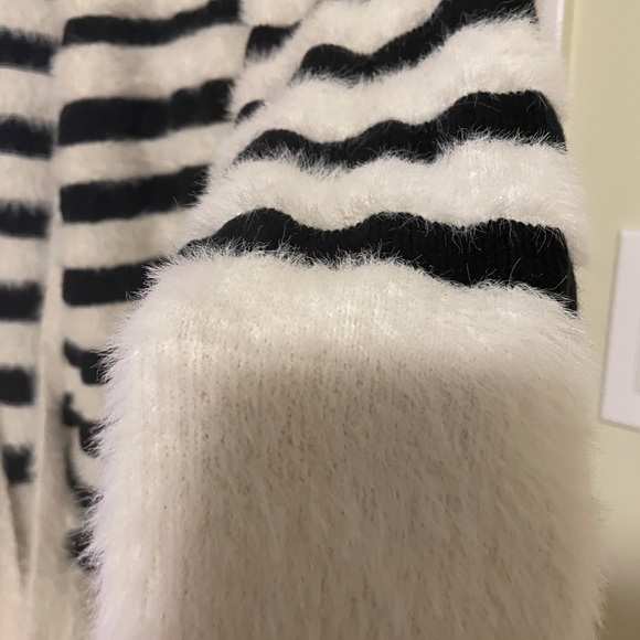 COZY STRIPED CARDIGAN - Picture 3 of 3